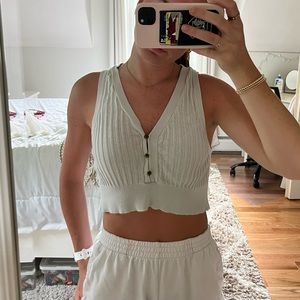 American threads cropped tank top